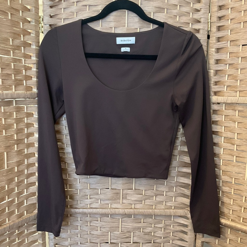 Babaton Scoop-Neck Long Sleeve Crop Top - Brown